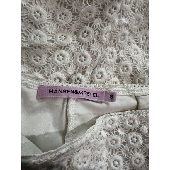 Hansen & Gretel Mon Shortie Shorts in Daisy Lace - Picture 4 of 5